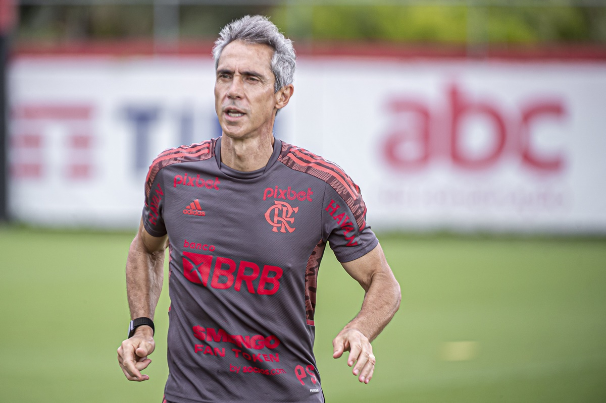 Paulo Sousa em treino no Flamengo