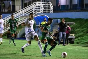 Grêmio Anápolis e Morrinhos no Jonas Duarte