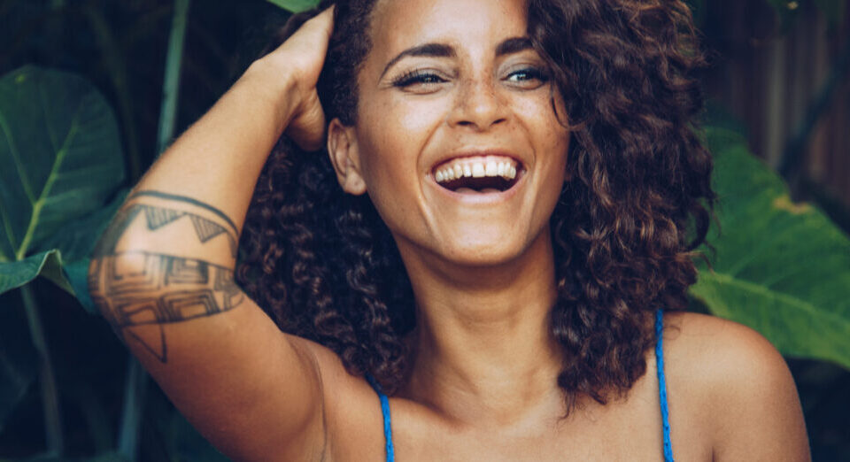 A pernambucana Domitila Barros ganhou o concurso, reformulado há dois anos. Modelo e ativista brasileira é eleita Miss Alemanha 2022