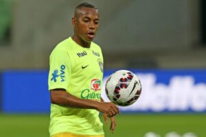 STJ determina prisão imediata do ex-jogador de futebol Robinho