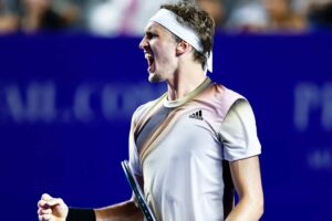 Alexander Zverev em jogo de tênis no México