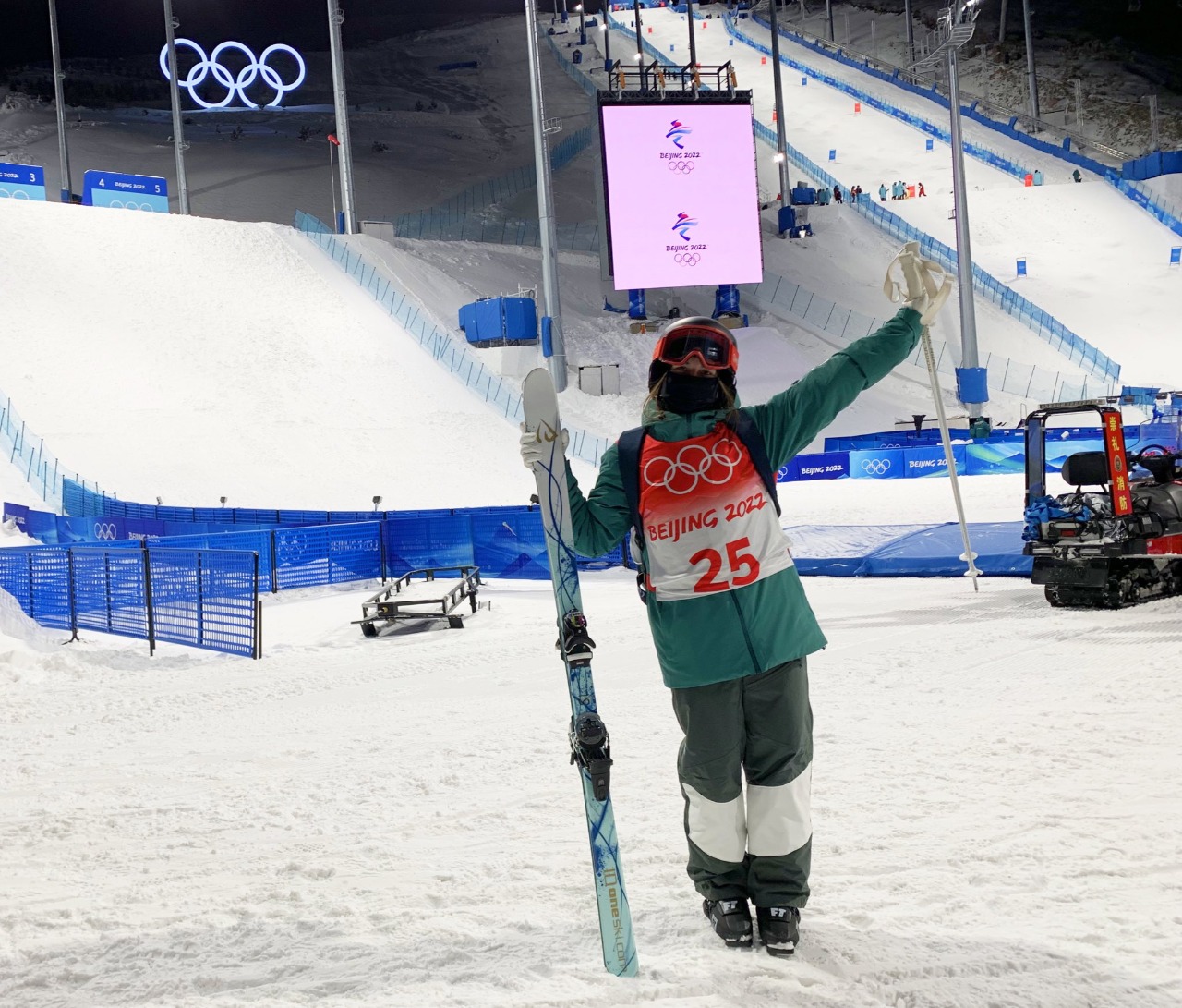 Sabrina Cass em Pequim