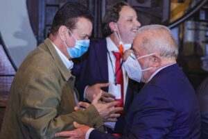 Lula e Kassab têm novo encontro em meio à pressão por apoio do PSD já no 1º turno