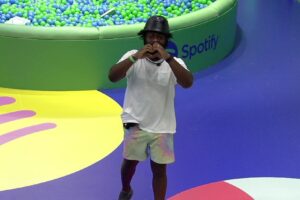 Douglas Silva venceu a Prova do Anjo do BBB 22 (Globo), realizada na tarde deste sábado (26). (Foto: reprodução/TV Globo)