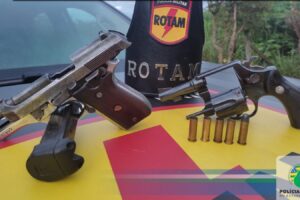 Dupla que estava em carro roubado morre após confronto com a Rotam