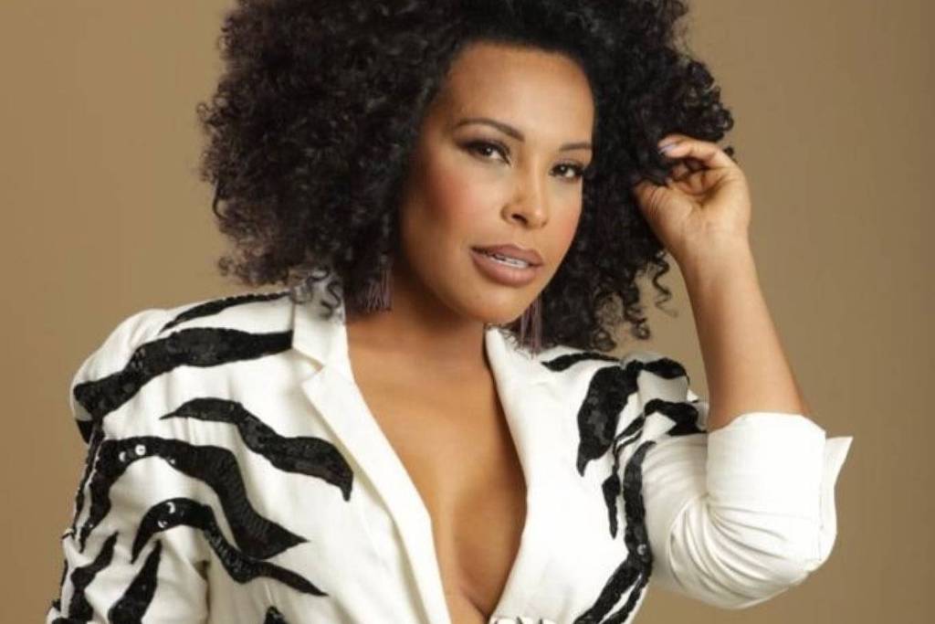 Segundo ela, Tibério Cavagnini contraiu Covid e está mal. Ex-BBB Solange conta sofrimento por ver marido intubado após recusar vacina