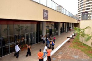 O primeiro Feirão de Empregos LGBTQIA+ acontece em Goiânia, durante esta quarta-feira (2). A ação ocorre na Vila Cultural Cora Coralina. (Foto: Governo de Goiás)