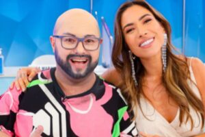 Patrícia Abravanel alfinetou ator durante o dominical do SBT. BBB 22: Tiago Abravanel vira piada durante o ‘Programa Silvio Santos’; vídeo