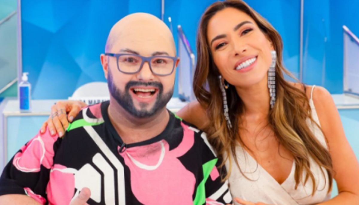 Patrícia Abravanel alfinetou ator durante o dominical do SBT. BBB 22: Tiago Abravanel vira piada durante o ‘Programa Silvio Santos’; vídeo