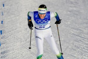 Jaqueline Mourão em disputa dos Jogos Olímpicos de Inverno