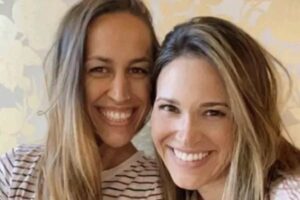 Após presentear marido com ménage, esposa o troca pela mulher