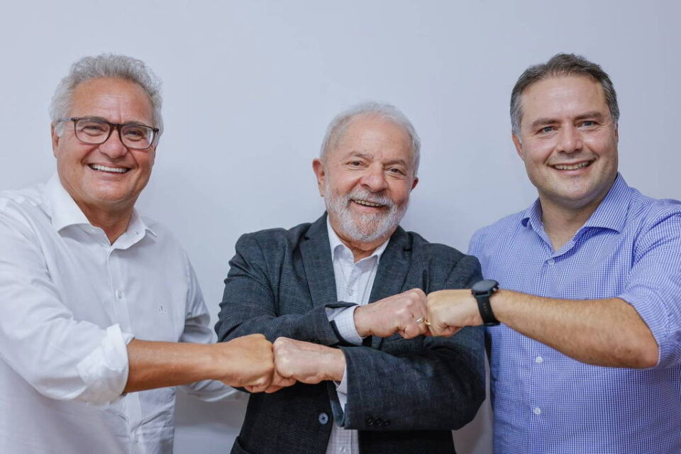 Renan se encontra com Lula e defende apoio do MDB ao petista