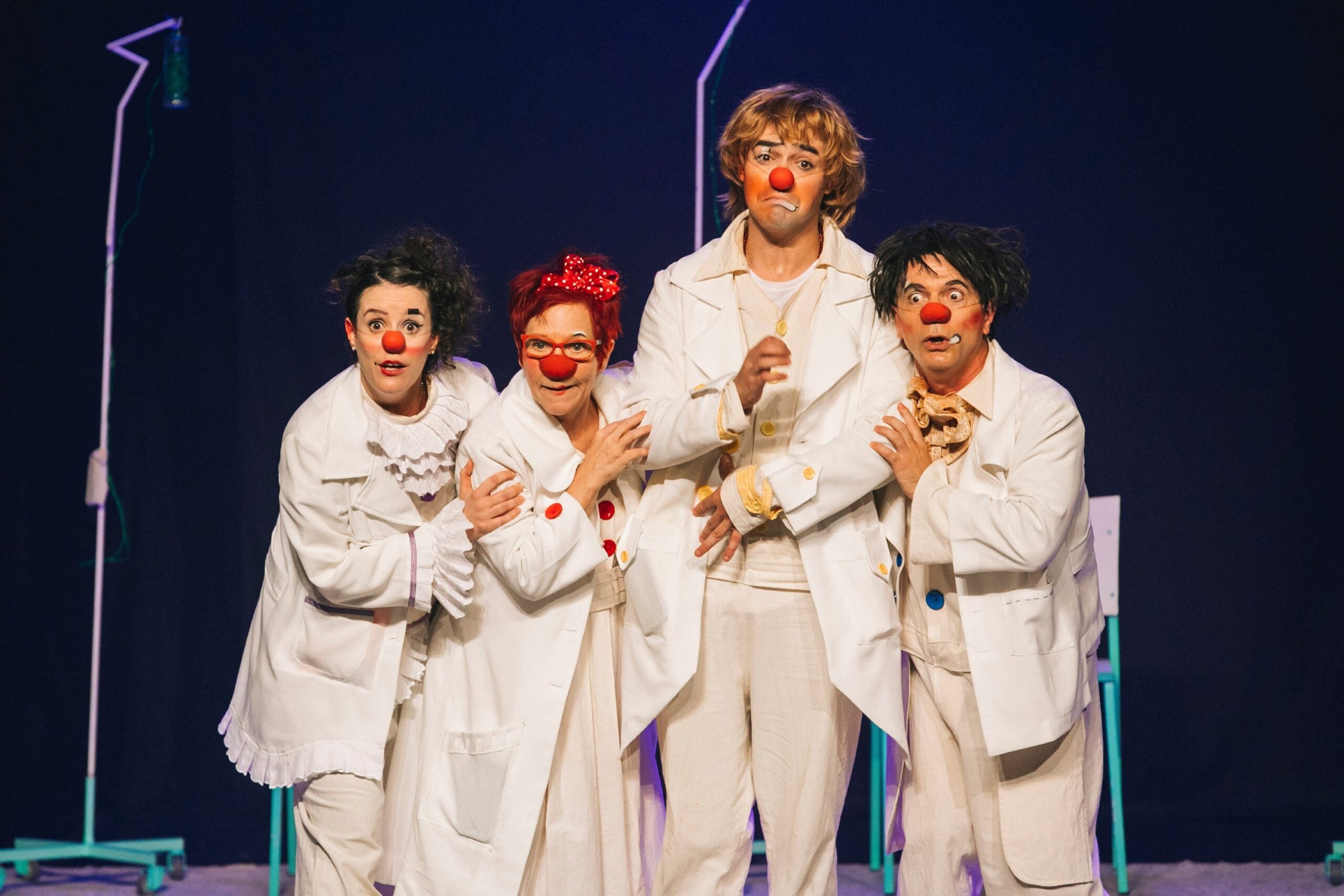 Espetáculo "Aquele momento em que_", do Doutores da Felicidade, que integram a programação circense do Itaú Cultural