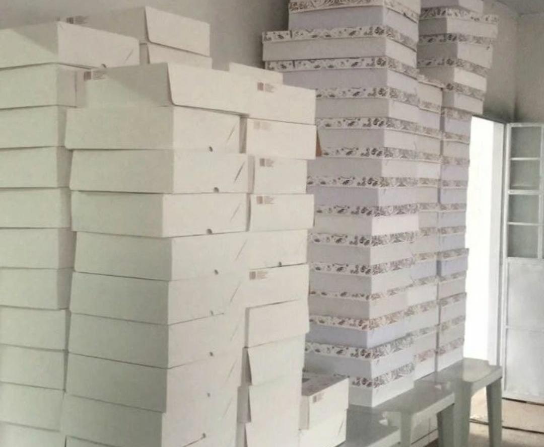 Kit jantar foi entregue aos convidados em suas residências