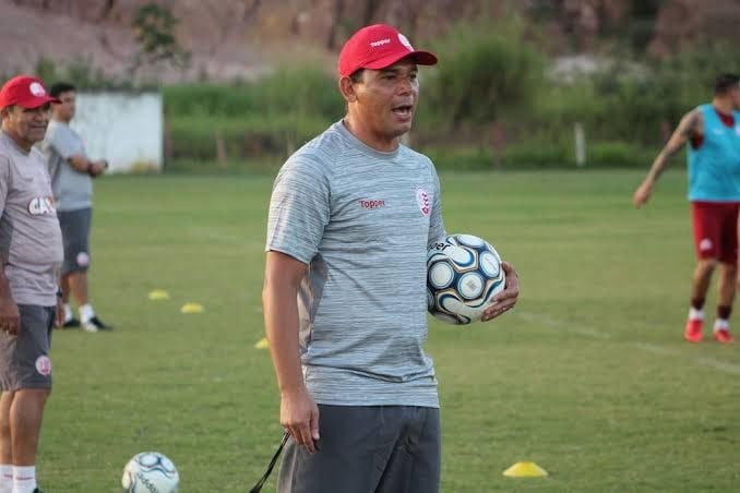 Edson Silva, durante passagem no Náutico