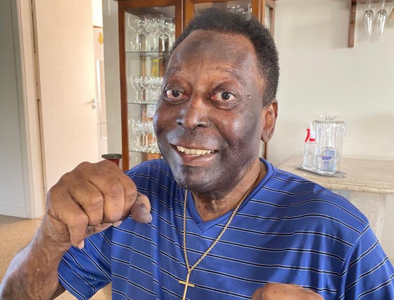 Ex-jogador de futebol pode recorrer caso não queira fazer o teste. Aos 81 anos, Pelé é convocado para realizar teste de paternidade