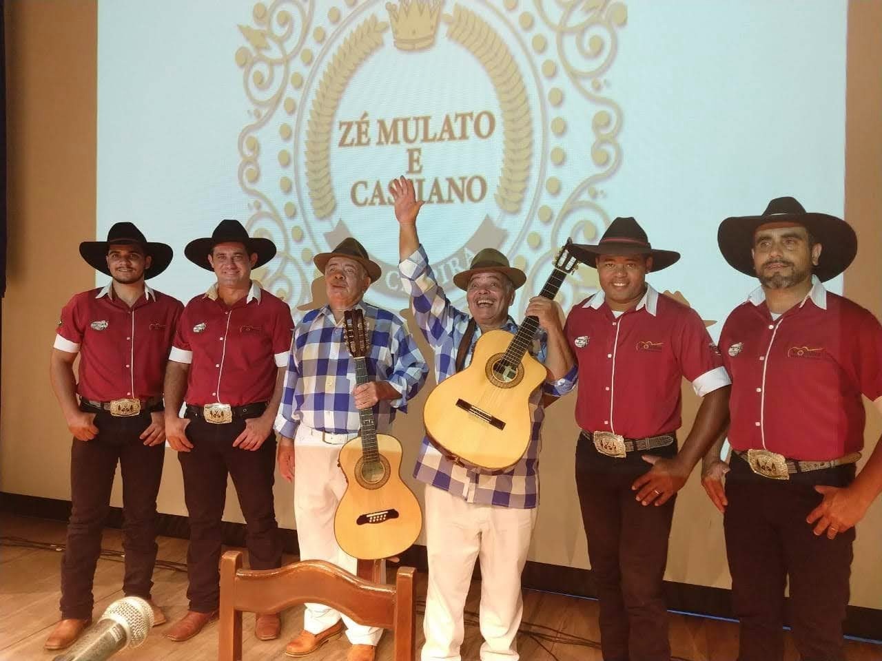 Grupo de Catira Os Considerados, responsáveis pela realização do Festival de Catira Os Considerados em Goiás