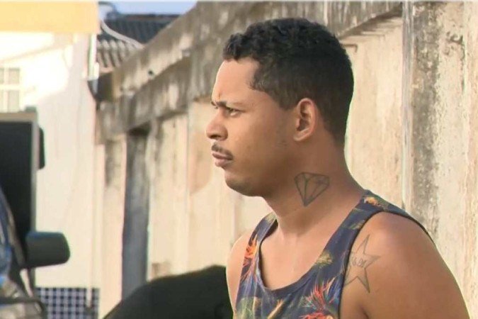 Homem chama a polícia para ele mesmo e diz que mataria a ex se não fosse preso