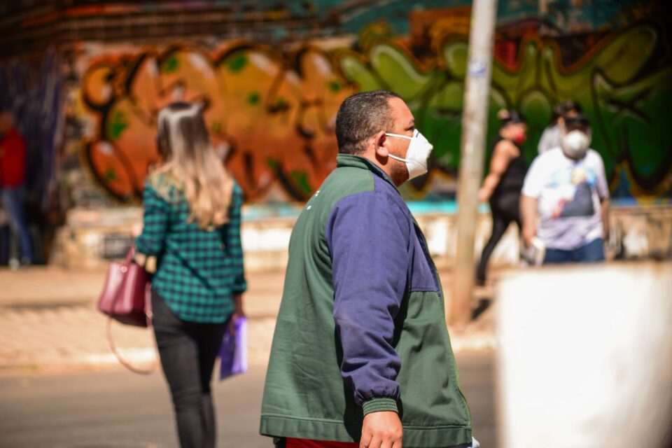 Valparaíso de Goiás flexibiliza uso de máscaras em locais fechados