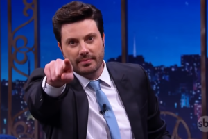 Danilo Gentili é condenado a pagar R$ 20 mil para Sâmia Bomfim por gordofobia Justiça entende que deputada do PSOL foi ofendida com piadas