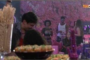 Eliezer dançou de forma sensual com Lina e Jessi e deu o que falar. BBB 22: Festa tem crise de ciúme de Natália e especulação de voto em Jade