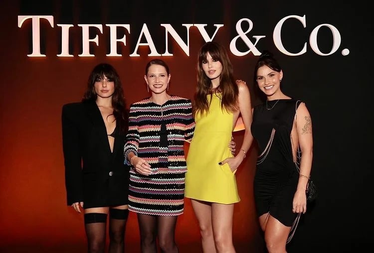 Famosa deixou os filhos com Gusttavo Lima em Goiânia. Andressa Suita chama atenção em evento de marca de joias; veja fotos