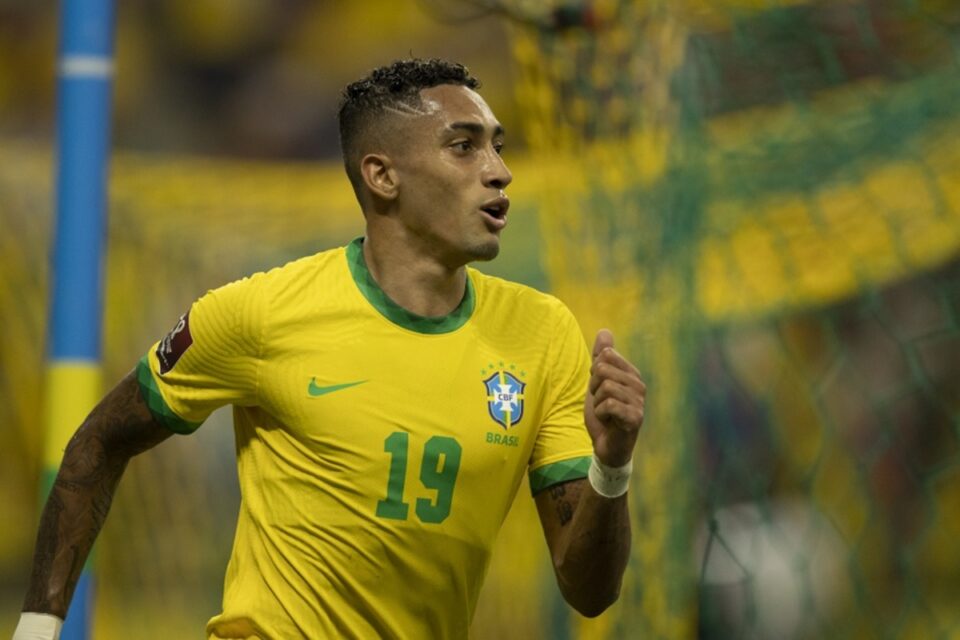 Raphinha em jogo pela seleção brasileira