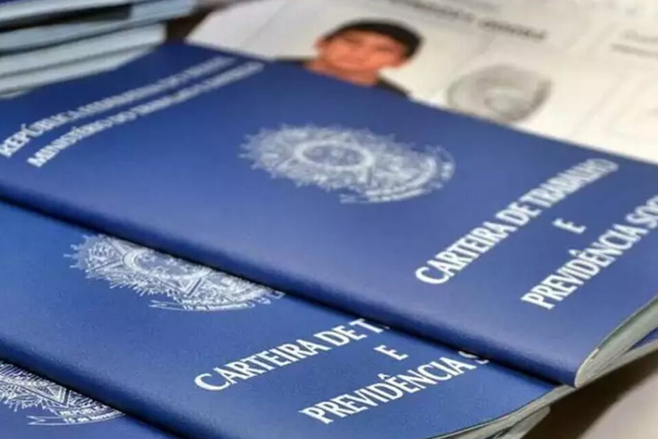 Governo quer incluir domésticas e autônomos em novas regras do empréstimo consignado