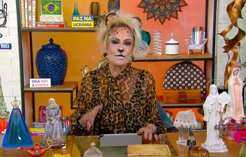 Trama chega a Globo na noite desta segunda-feira (28). Ana Maria Braga surge de onça ao vivo para estreia de 'Pantanal'; vídeo