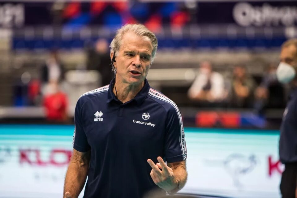 Bernardinho durante passagem pela Seleção Francesa de Vôlei