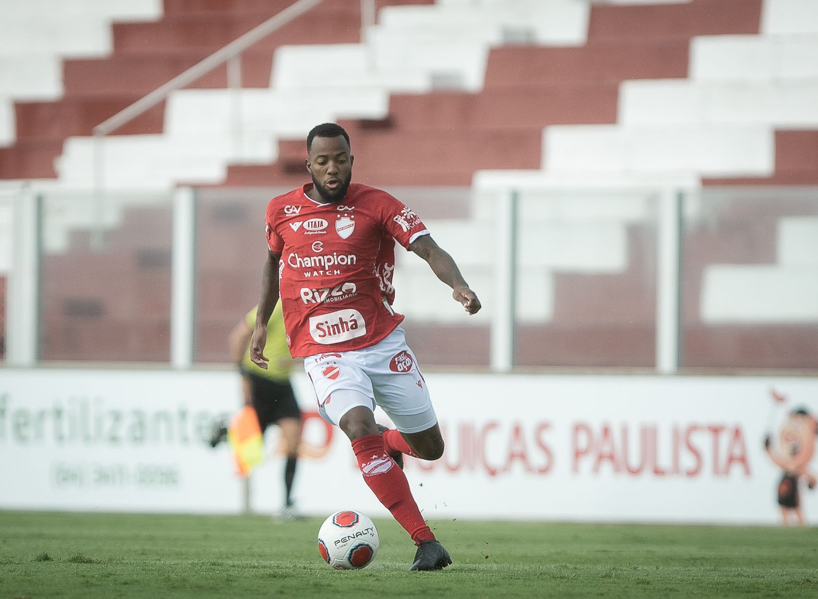 Atacante Victor Andrade, no OBA