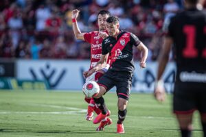 Matheuzinho marcando Baralhas no Accioly