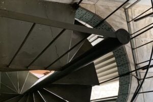 Escada complicou o resgate em sobrado. (Foto: Divulgação BM)