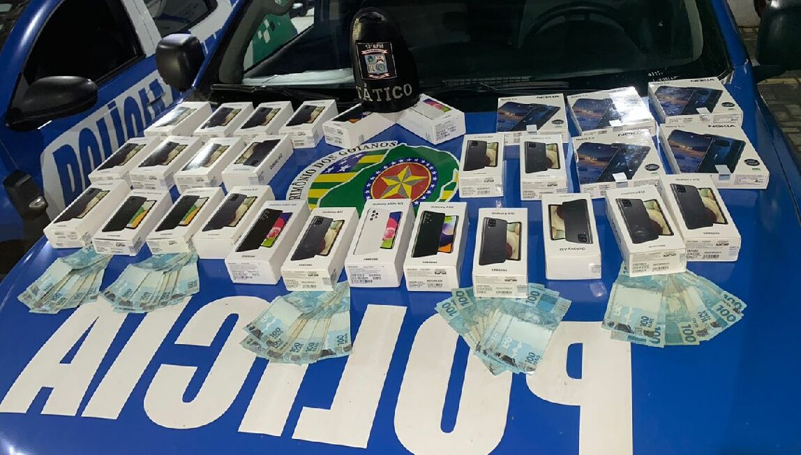 Suspeitos são presos com 29 celulares furtados em Goiânia