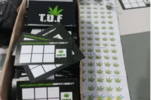 Polícia apreende cartões fidelidade do tráfico de drogas, no Ceará