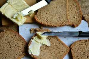 Consumidor troca manteiga por margarina e quer marca barata na inflação
