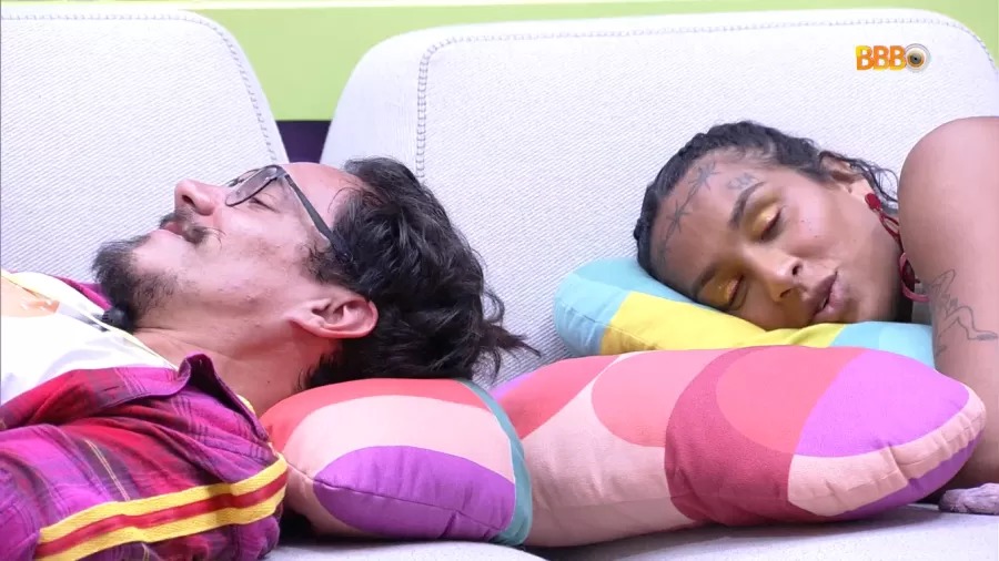 Brother acredita que, caso saia, cantora será novo alvo na casa. BBB 22: Eliezer diz que Lina é 'próxima da lista' para ir ao Paredão