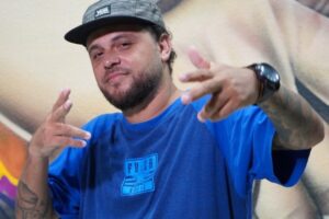 Conhecido como Yelow, Rhafael Moisés é servidor da Comurg. Gari se destaca no rap e já tem 77 músicas gravadas e 11 clipes lançados