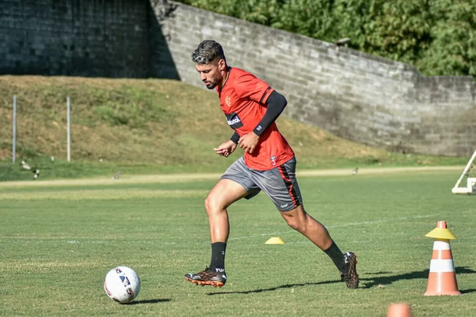 Alisson Cassiano está próximo de reforçar o Vila Nova
