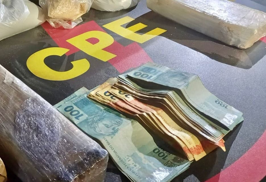 Mais de R$ 4 mil foram apreendidos em ocorrência na região norte da cidade (Foto: Divulgação/CPE)