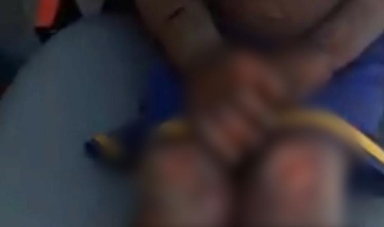 Casal espancou as crianças após receber uma advertência de vizinhos por deixarem três meninas e um menino sozinhos em casa