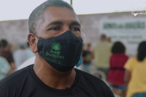 Fazendo a Diferença mostra o trabalho do grupo Buriti Doações, que distribui verduras à população carente de Aparecida