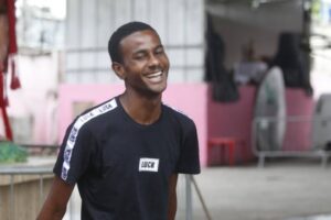 Caso aconteceu no Rio de Janeiro. Juíza revogou as medidas cautelares. Justiça arquiva inquérito contra Yago, jovem negro preso ao comprar pão