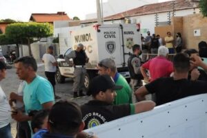 Menino de 13 anos matou mãe, de 47, e o irmão, de 7, em Patos, João Pessoa. Adolescente que matou mãe e irmão