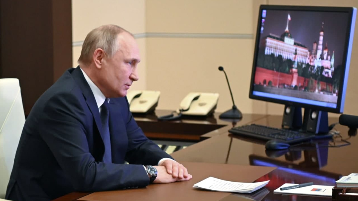 Venda de livro sobre amigos milionários de Putin dispara no Reino Unido