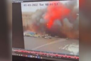 Míssil atinge prédio do governo em Kharkiv, segunda maior cidade da Ucrânia - Vídeo