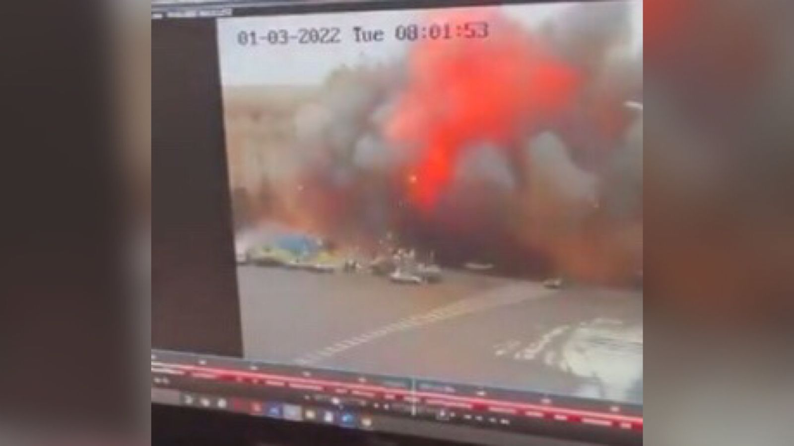 Míssil atinge prédio do governo em Kharkiv, segunda maior cidade da Ucrânia - Vídeo