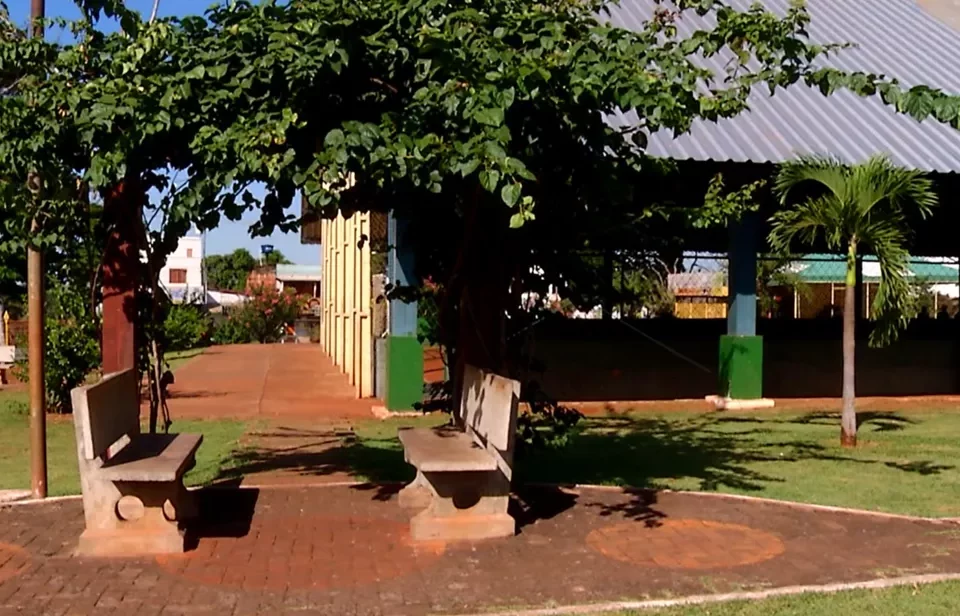 Praça onde criança se acidentou. (Foto: Reprdoução)