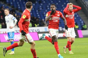 Jogadores do Spartak Moscow comemoram gol no Campeonato Russo