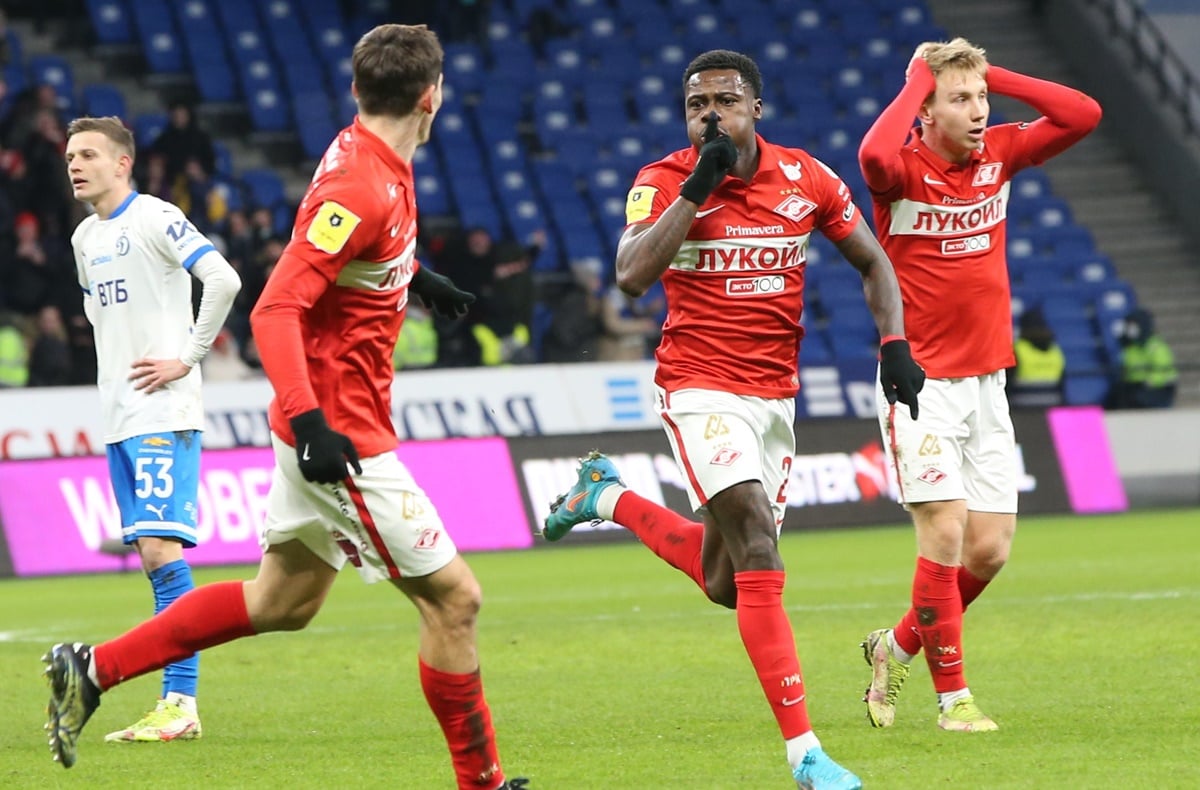 Jogadores do Spartak Moscow comemoram gol no Campeonato Russo